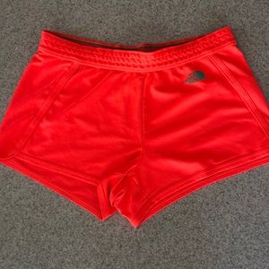The North Face Active Shorts Sz M ✨